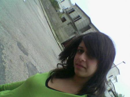 manwela lkatkouta  raki 3atya  é  3ziza ne l'oubli pa